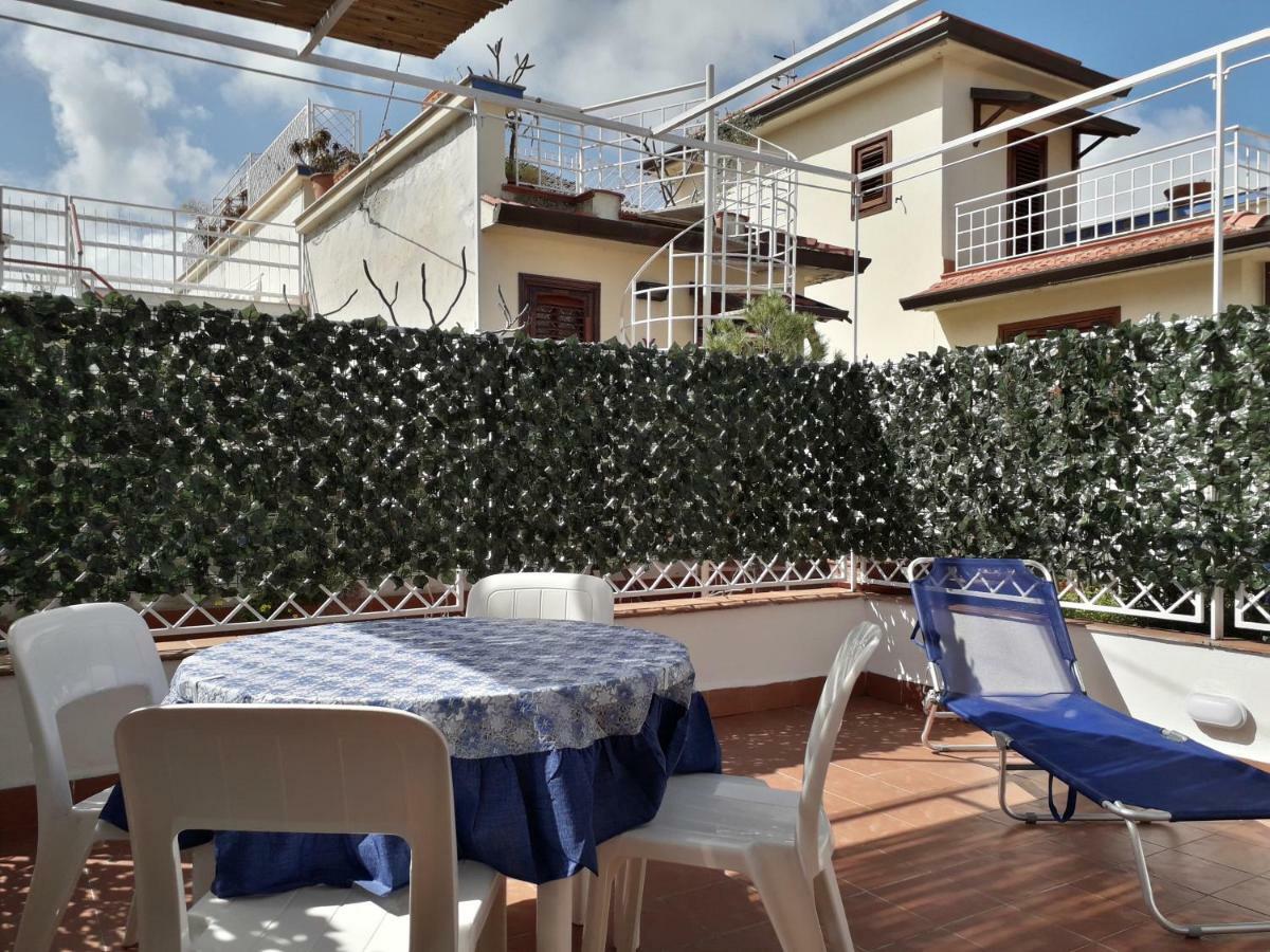 Ferienwohnung Casa Babbaluciana Mondello Exterior foto